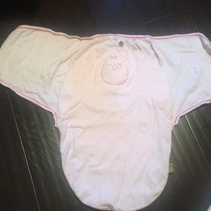 Nesting Bean Zen swaddle Classic like new
